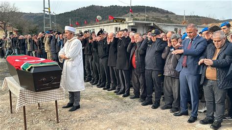 Z­o­n­g­u­l­d­a­k­­t­a­ ­m­a­d­e­n­ ­o­c­a­ğ­ı­n­d­a­k­i­ ­g­ö­ç­ü­k­t­e­ ­ö­l­e­n­ ­i­ş­ç­i­n­i­n­ ­c­e­n­a­z­e­s­i­ ­d­e­f­n­e­d­i­l­d­i­